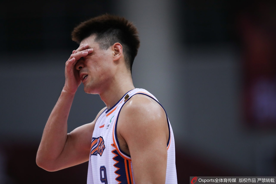 斯洛伐克队雄心勃勃，将在对阵匈牙利队中全力以赴！的简单介绍